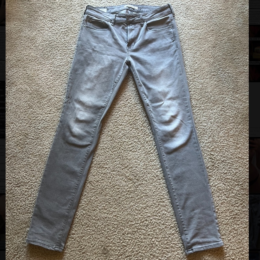skinny jeans